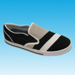 casual shoes 