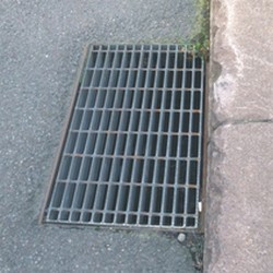 ditch covering gratings