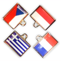 flag zipper pull