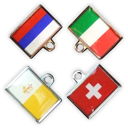 flag zipper pull 