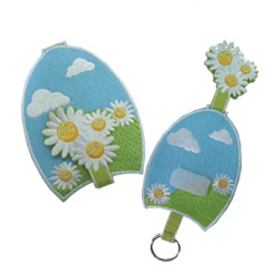 flower embroidered key holder