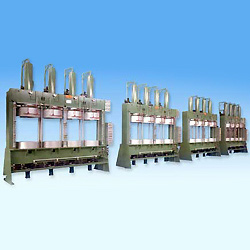 four molds hydraulic type BOM press 