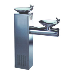 free standing drinking fountains 