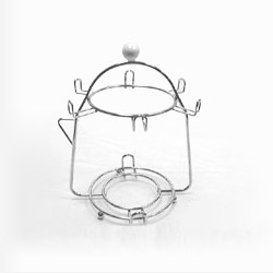 wire cup and saucer holder 