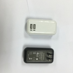 155W-dual-USB-with-foldable-UL-AC-blades 