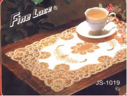 Golden-Place-Mat 