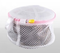 Lingerie-Wash-Bag-for-Bras