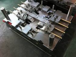 Plastic-Injection-Mold