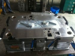 Plastic-Injection-Mold 