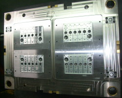 Plastic-Injection-Mold