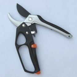 garden-pruning-tool