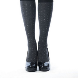 knee-high-hosiery