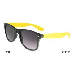 plastic fashion sunglasses 