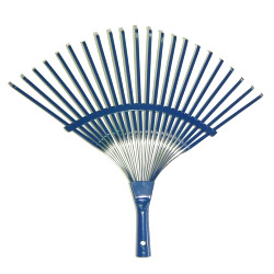 leaf rakes 