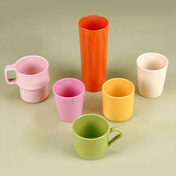 melamine cup and sauce dish