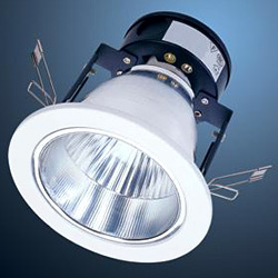 otgz21225-spot-lamp 