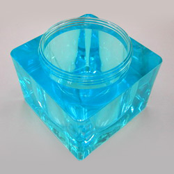 plastic container 