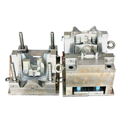 plastic injection molds