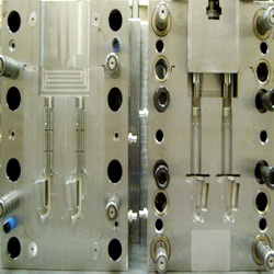 plastic injection molds 