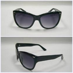 plastic sunglass 