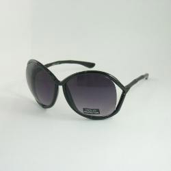 plastic frame sunglass