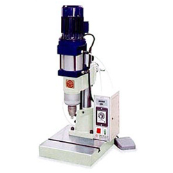 pneumatic riveting machine