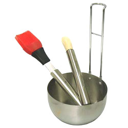 sauce pot with tube brushes