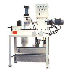 single head type hydraulic riveting machine