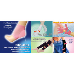 tpr gel spa glove and sock