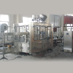 wrap around labeling machine